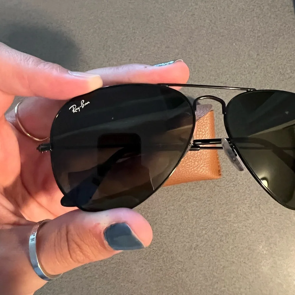 Ray-ban Sunglasses - Picture 2 of 2